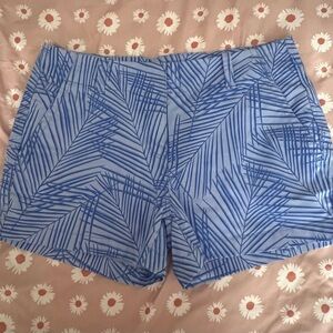 Vineyard Vines Blue Leaf Print Women's Shorts SZ 6